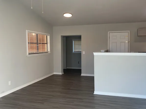 1605 Clover Dr, Lake Charles, LA 70607