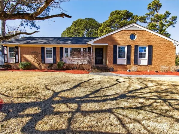 4840 Thornwood St, Portsmouth, VA 23703