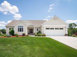 4 Ursulas Way, Seekonk, MA 02771
