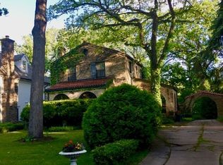 1022 Dinsmore Rd, Winnetka, IL 60093