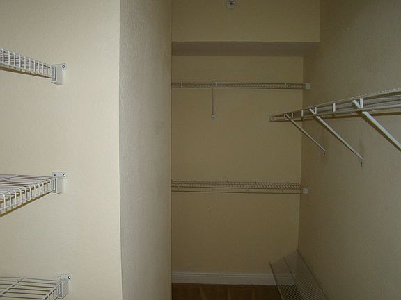 5th image of 10140 NW 33rd St #0