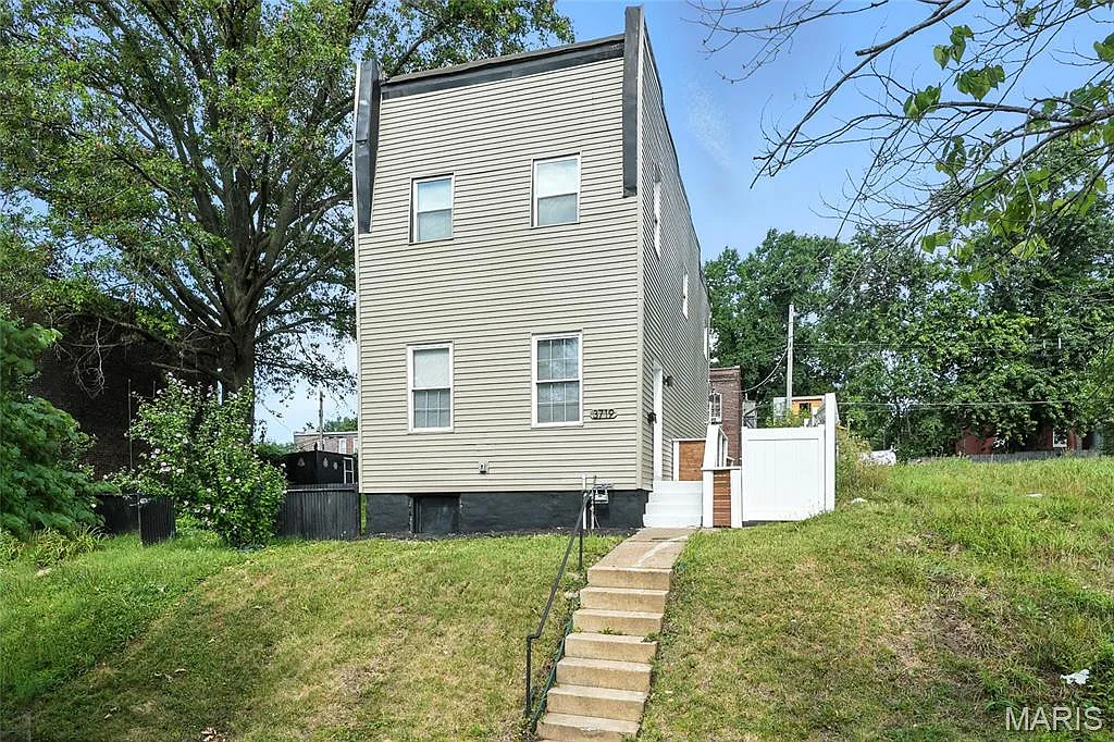 3719 Wisconsin Ave photo 1