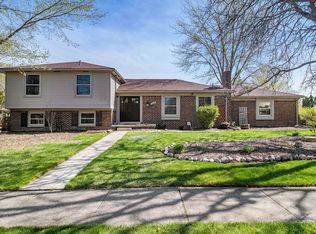 46069 Academy Dr, Plymouth, MI