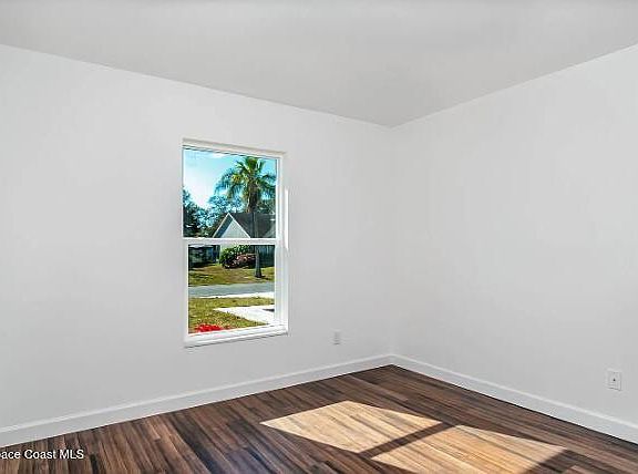 3rd image of 1837 Ardmore St NE #1837