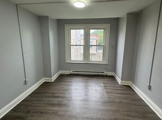 176 W Manheim St #2R, Philadelphia, PA 19144