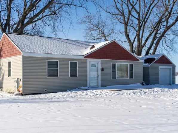 1307 Elo Rd, Pickett, WI 54964