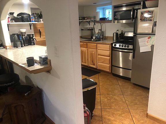 4th image of 325 Baranof Ave