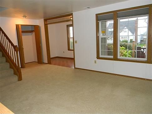 5th image of 4828 N Visscher St