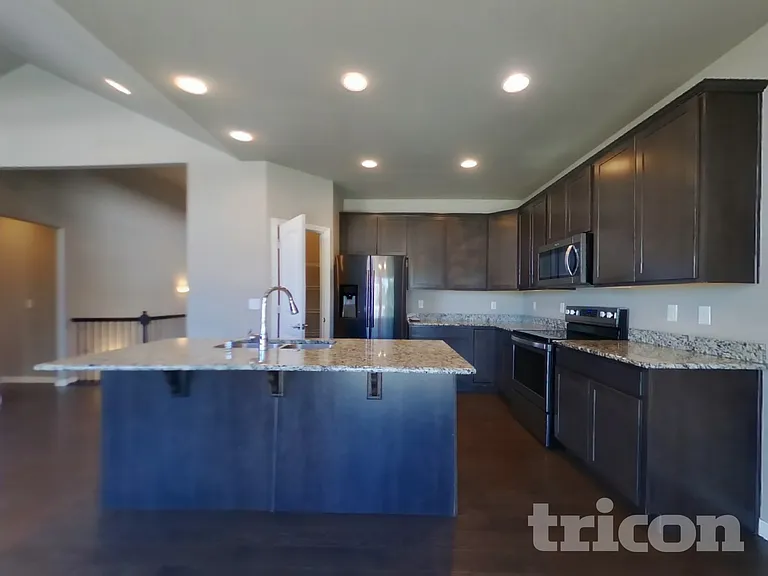 1804 Ruddlesway Dr — Photo 6