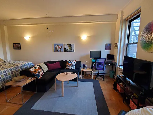 Rented by Brown Harris Stevens | media 6