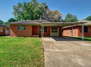 2208 Hickory Ln, Pasadena, TX 77502
