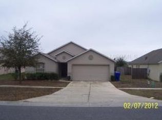 2443 Merry Rd, Tavares, FL 32778