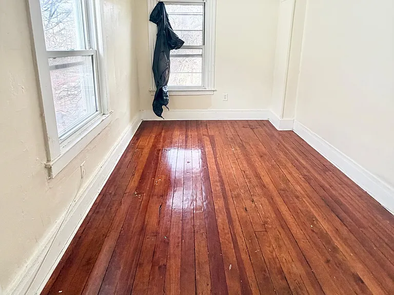 37 Arthur St — Photo 6