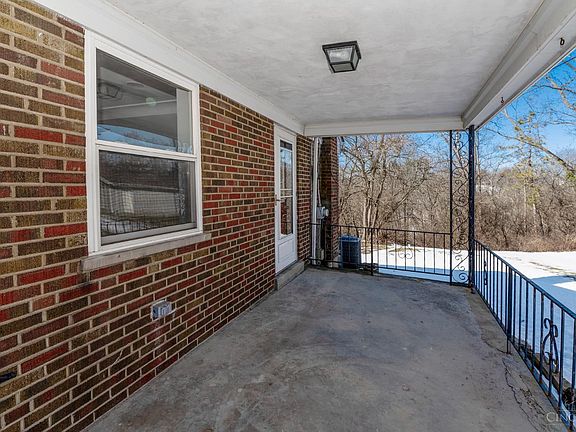 2nd image of 9981 Skyridge Dr