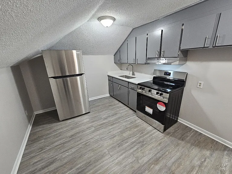 18 E Olliff St #4 — Photo 7