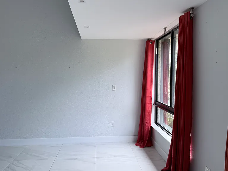 730 Coral Way #302 — Photo 4