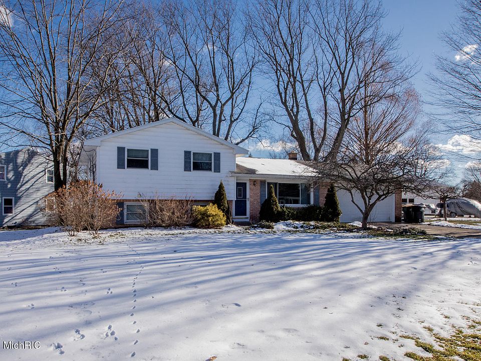1st image of 7954 Graceland Dr