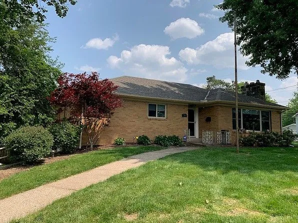 30 Hume Hill Dr, Amherst, OH 44001