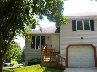 6809 Park Edge Dr, Madison, WI 53719