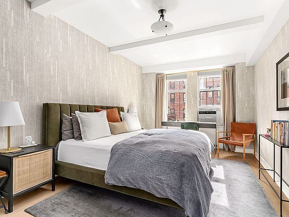 4th image of 470 W 24th St APT 15J