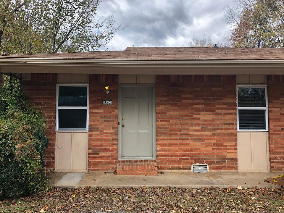 1st image of 127 N Florene St