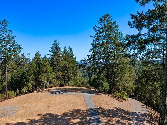 5th image of 1260 Emerald Ranch Road