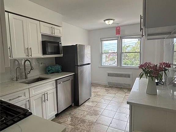 4th image of 4327 215th St