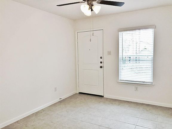 2nd image of 491 Mesquite