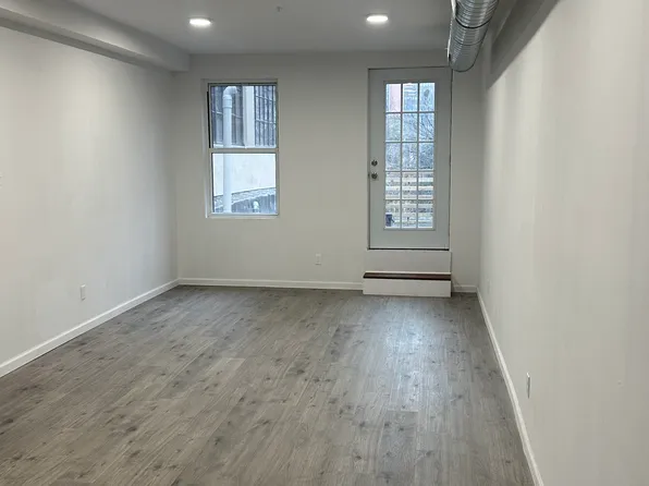 24 N 3rd St, Philadelphia, PA