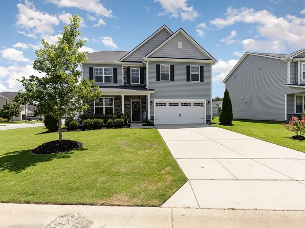 609 Golden Plum Ln, Zebulon, NC 27597