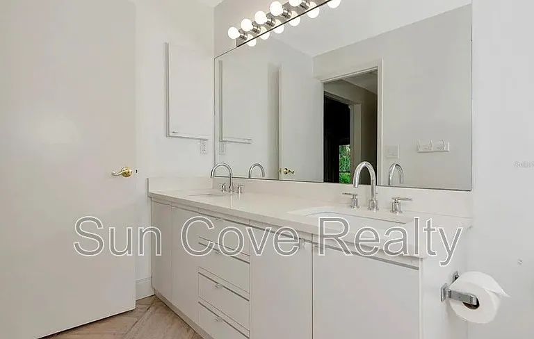 4518 Ascot Cir S — Photo 19