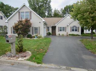 35 Flaglar Dr, Plattsburgh, NY 12901
