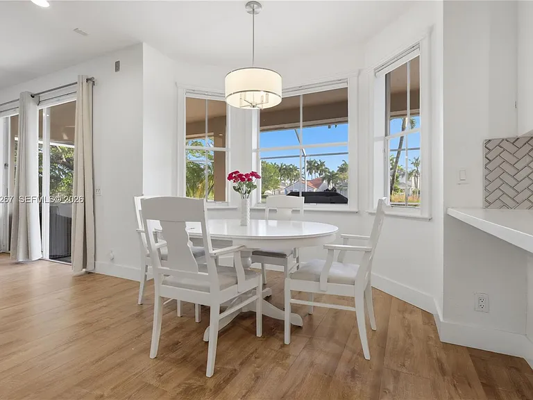 1419 Crossbill Ct — Photo 14