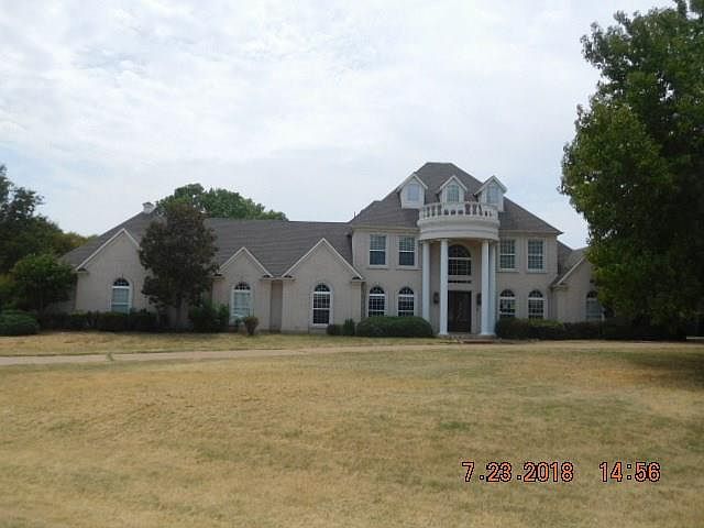 1st image of 1915 Seaview Dr