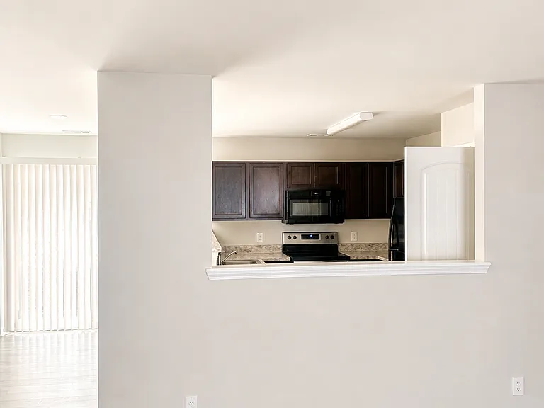 18 Saint Augustine Way — Photo 5
