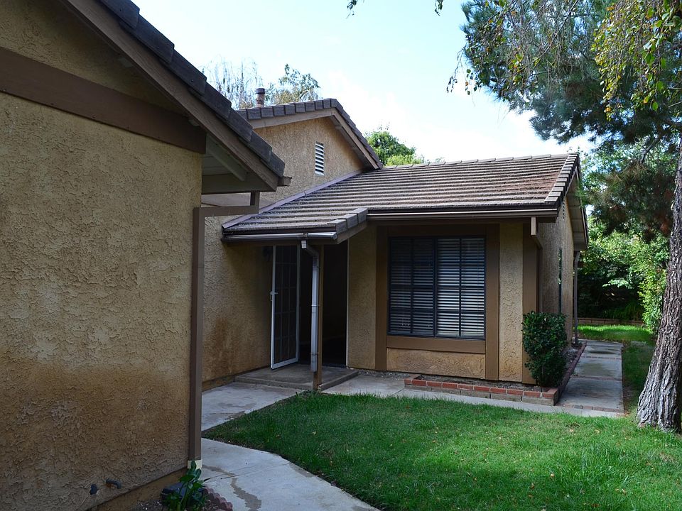 1st image of 25689 Leticia Dr