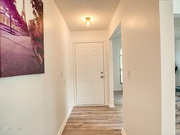 4th image of 6256 COUNTRYMAN Lane