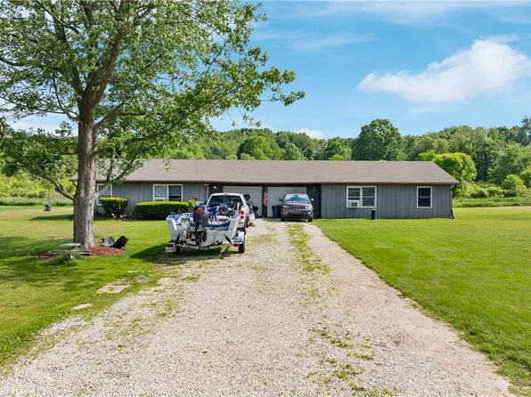 3152 Shaffer Rd, Atwater, OH 44201