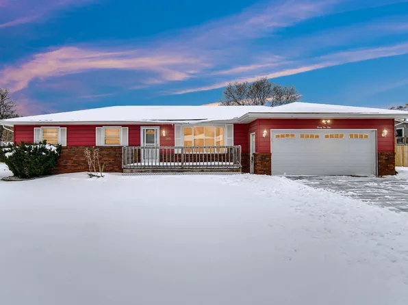 2450 Clydia St, Portage, IN 46368