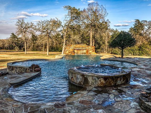 5th image of 6892 Palm Rd