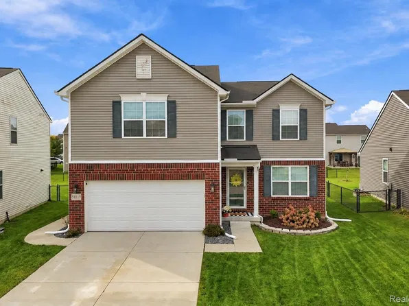 58819 Virginia Cir, New Haven, MI 48048