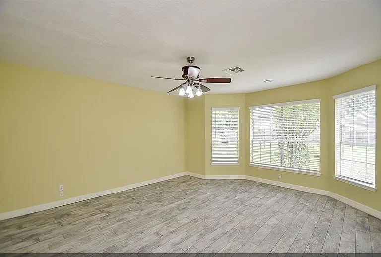 318 N Cypress Estates Cir — Photo 37