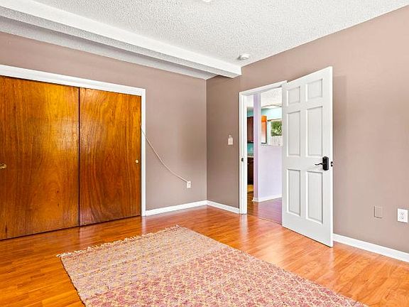 4th image of 656 Milwaukee Ave Unit A
