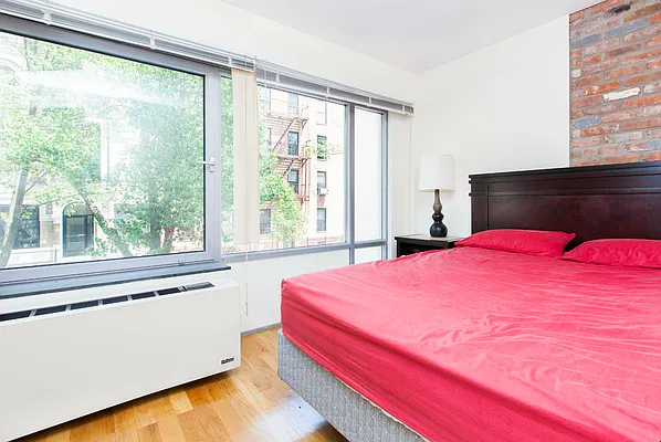 Rented by Mirador Real Estate | media 21