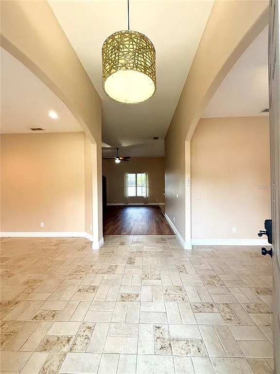 4 bed, 3.0 bath, 2605 sqft, $2,750 — Photo 2