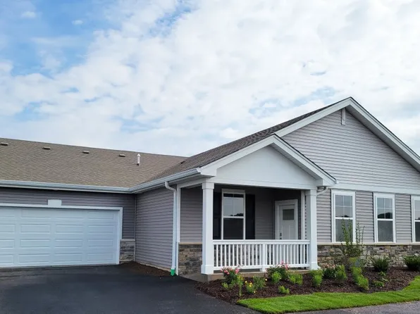 1091 Savannah Ln, Pingree Grove, IL 60140