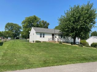 21 Circle Dr, Arnold, MO 63010