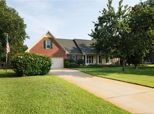 6087 Gallberry Farms Rd, Hope Mills, NC 28348