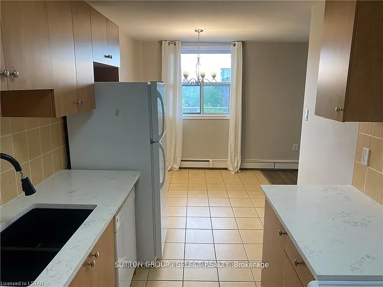 931 Wonderland Rd S #709 — Photo 13