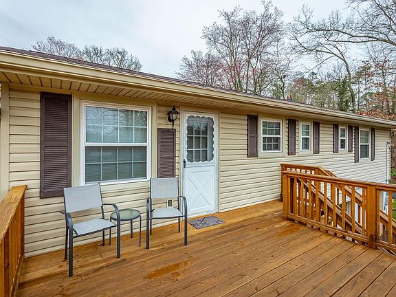 4th image of 2219 Lakesite Dr